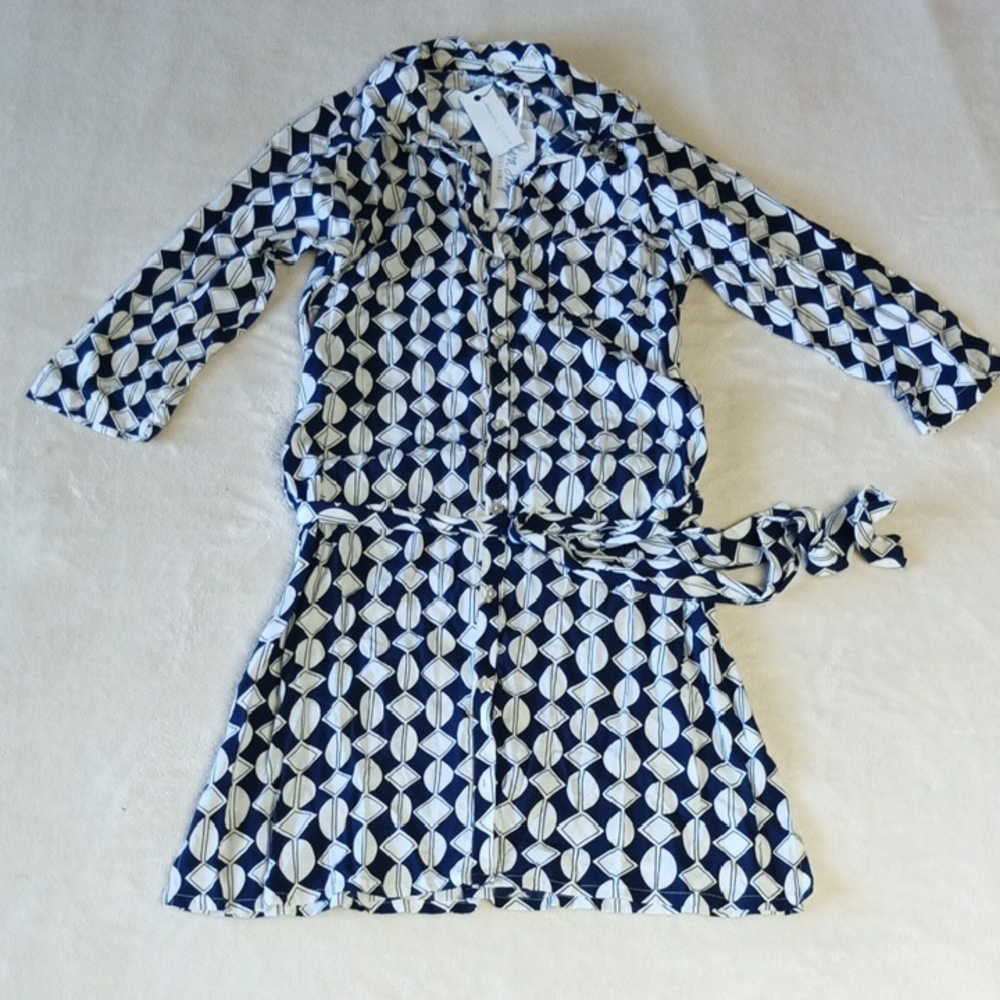 Ava Sky Navy and White Geometric Blouse Dress Size M. NWT